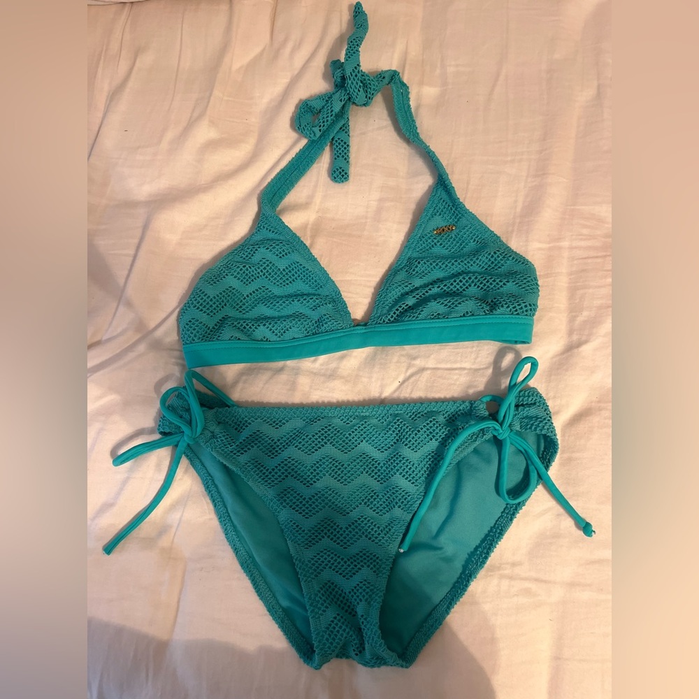 size small roxy bikini